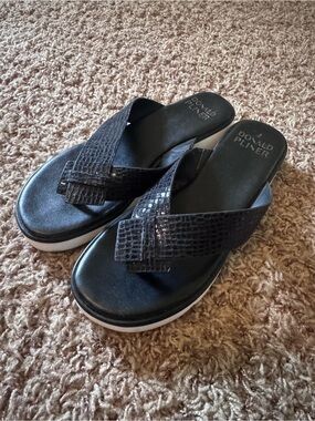 Donald J. Pliner Black Textured Platform Slide Sandals